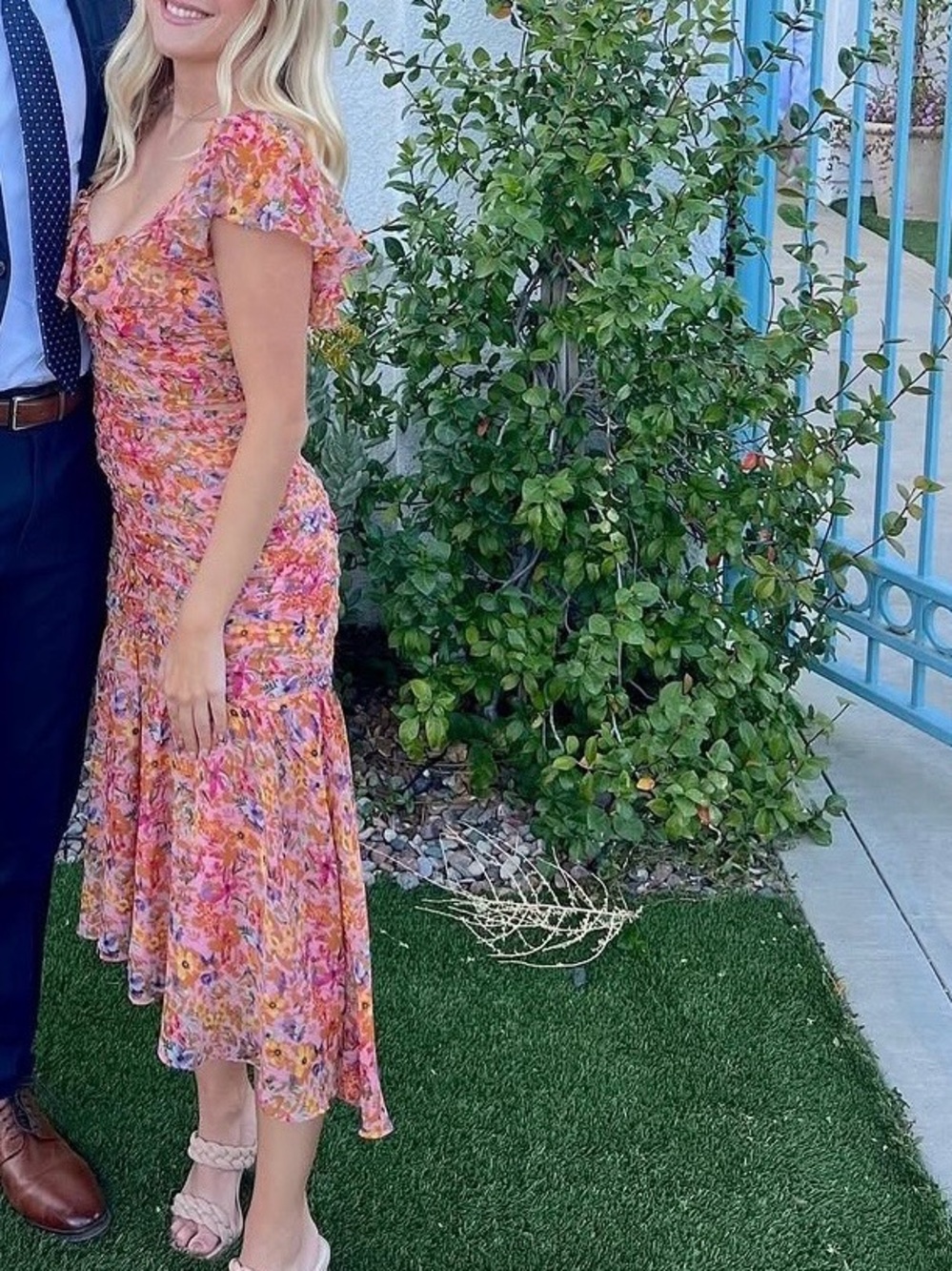ASTR THE LABEL Floral Pink Ruched Midi Dress